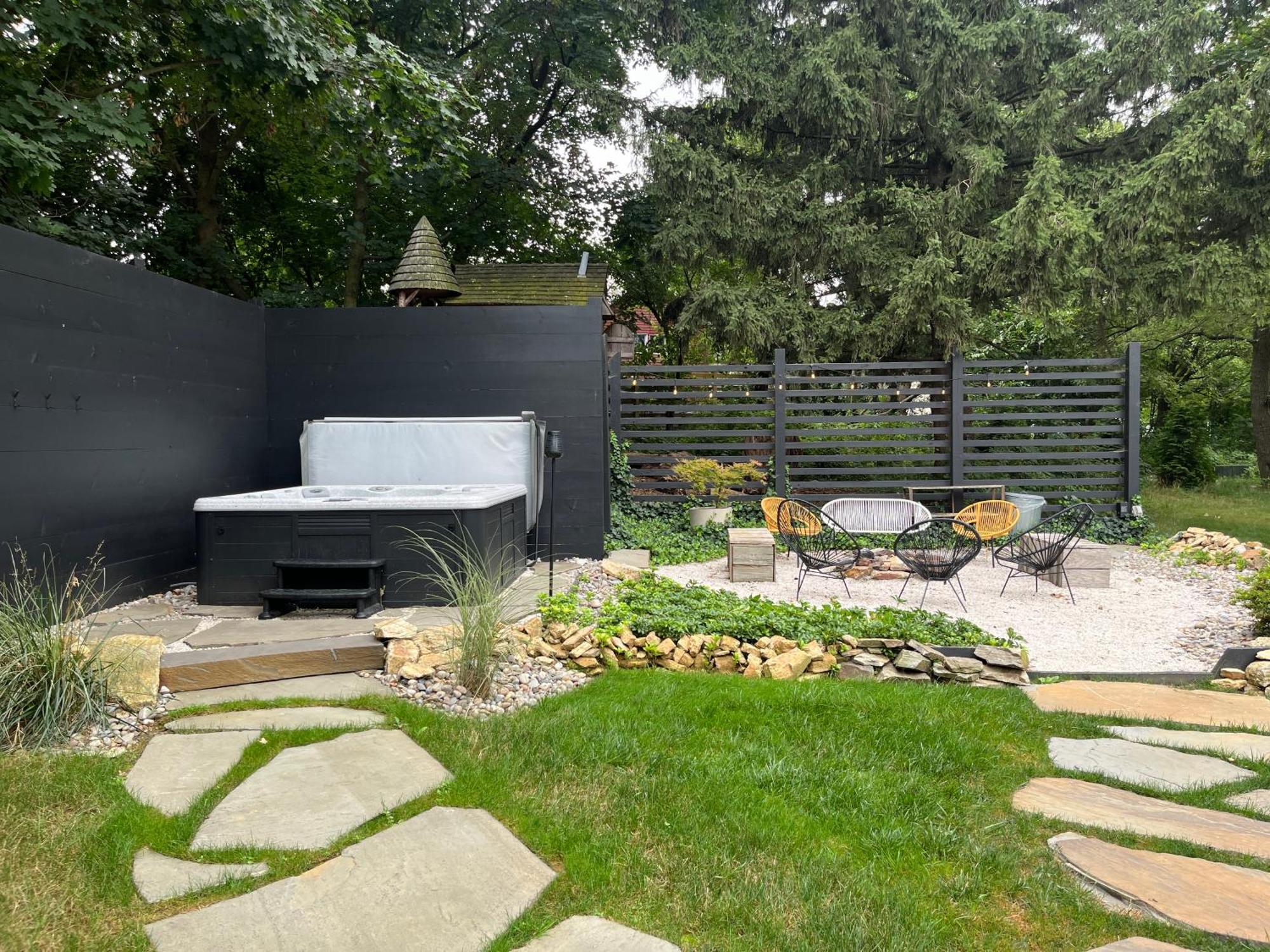 Ode To The '70's Creative Private With Pool Casa rural
